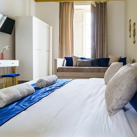 Palazzo Nouveau Apartment *